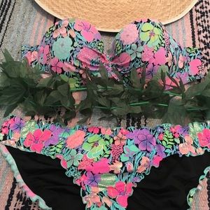 Two Piece Tropical Suite w Gold Accents
